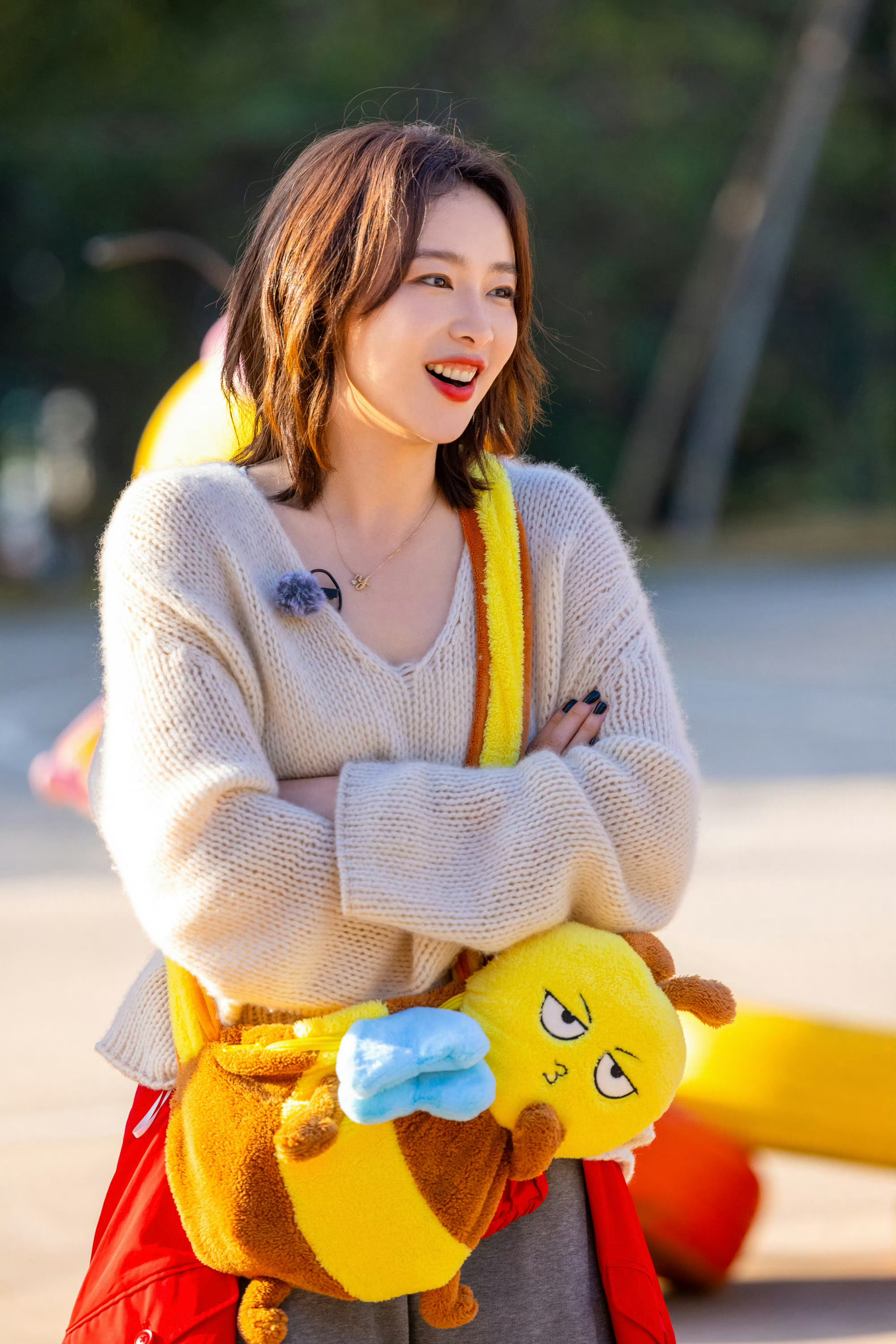 王传君高叶验牌穆祉丞综艺效果拉满！王传君高叶怀疑穆祉丞是卧底当场验牌，得知误会后