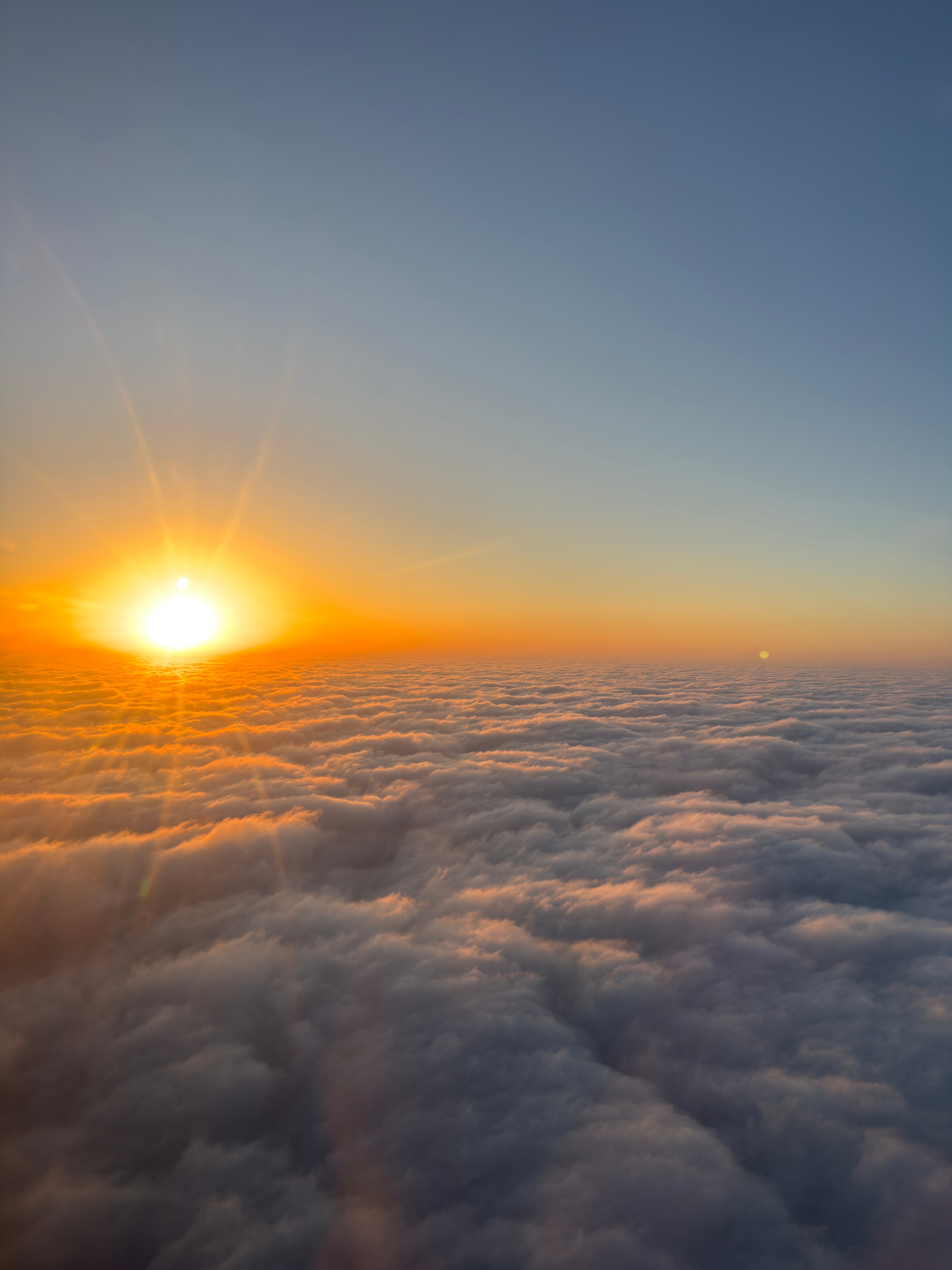 云端日出像个没剥开的诱人大橘子挂在天上红烧小狮子头佑酱的日常 白山
