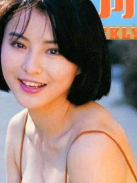 2007年，李赛凤趁丈夫出差，和体格壮硕的干儿子发生了亲密接触，正当两人关系暧昧