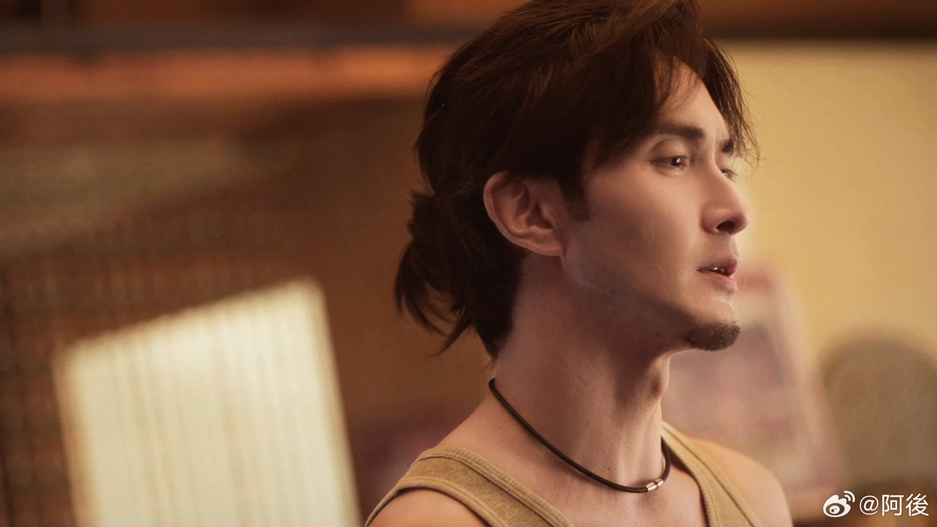 深情的高伟光真的深情过 高伟光用眼神就能讲完一段心事😌，没有多余戏份，却把爱而