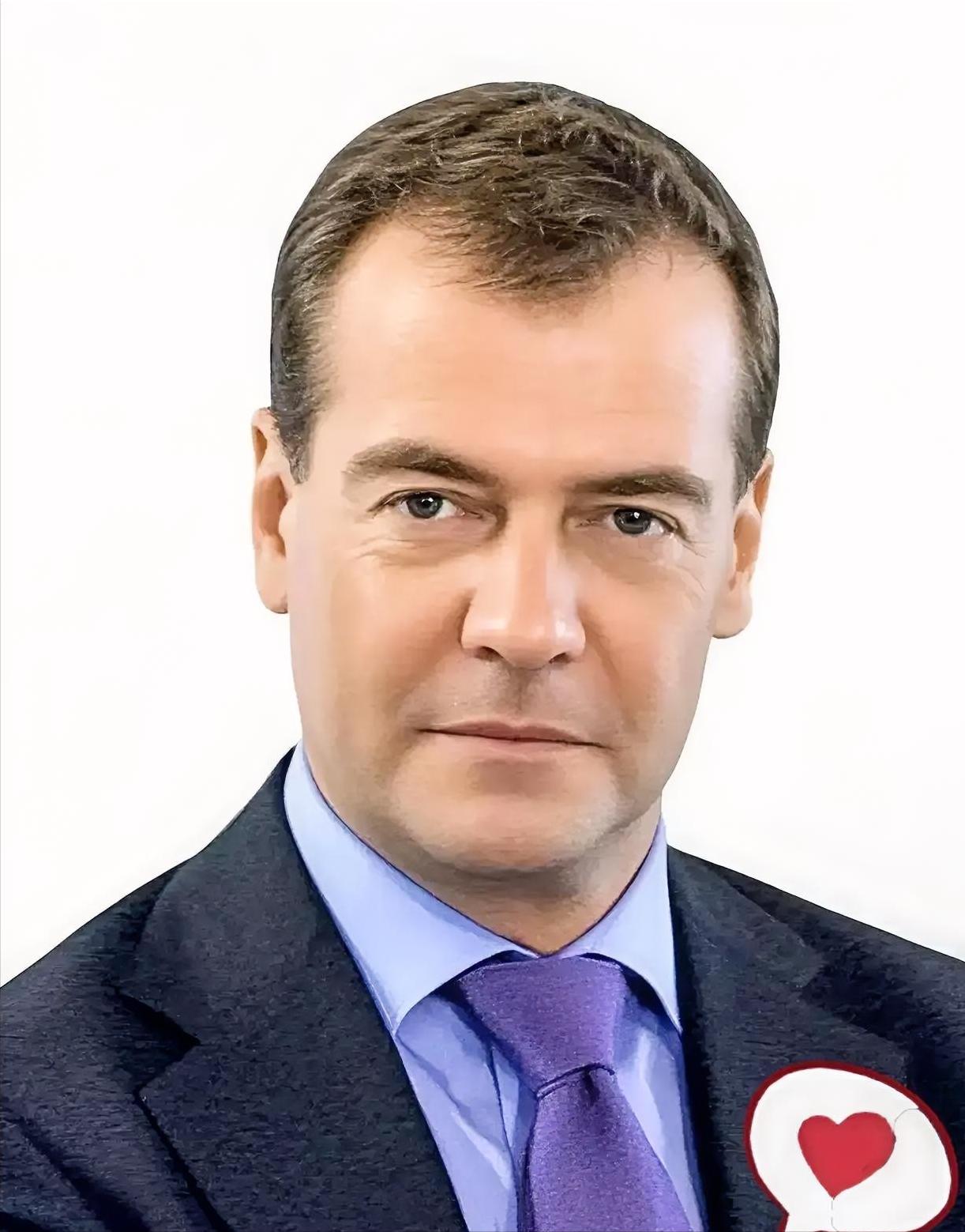 梅德韦杰夫最新消息！
4月15日，俄罗斯联邦安全会议副主席梅德韦杰夫直接撂下狠话