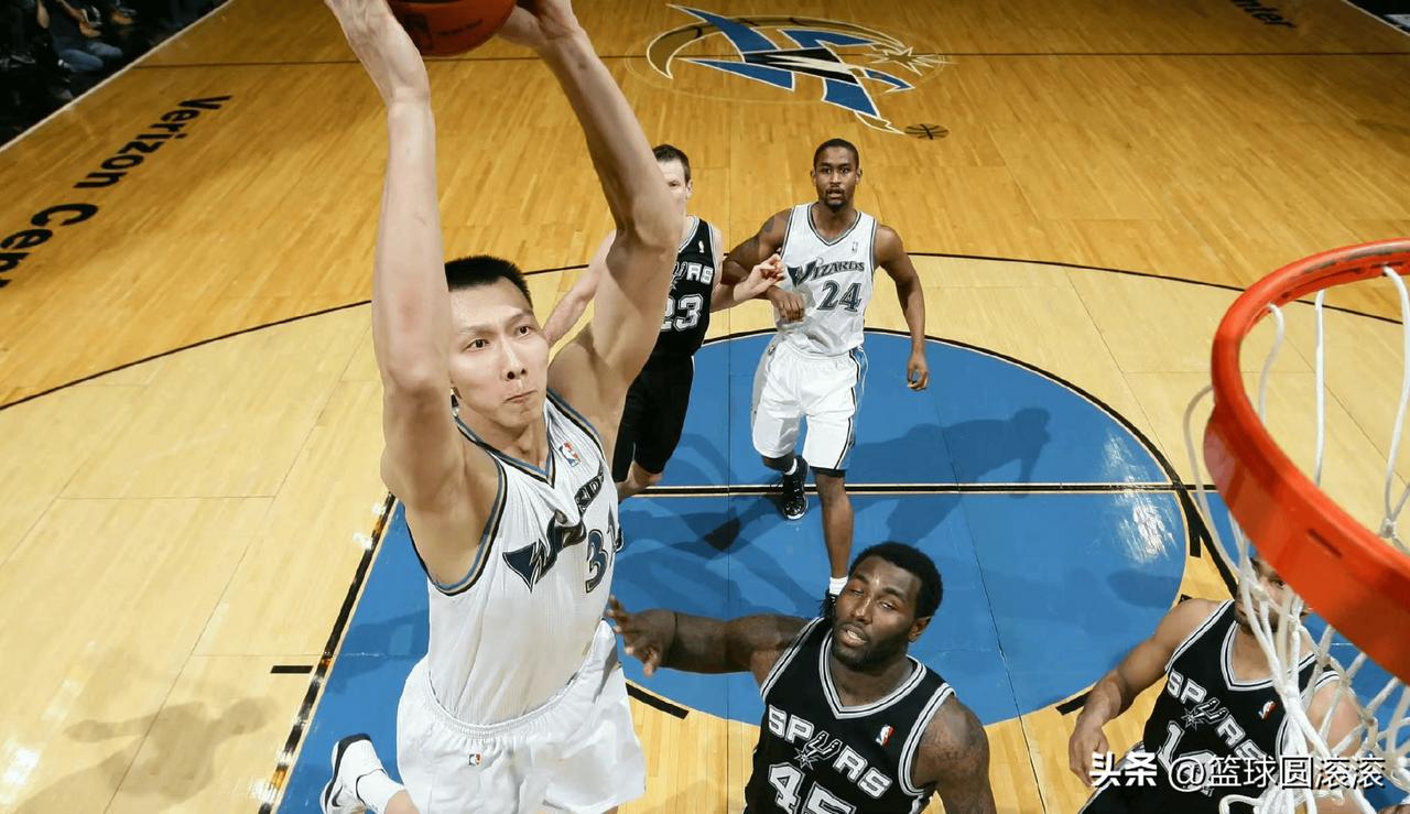 周琦真能超越易建联？别自欺欺人！答案太扎心🔥
 
周琦能不能超越易建联？
全网