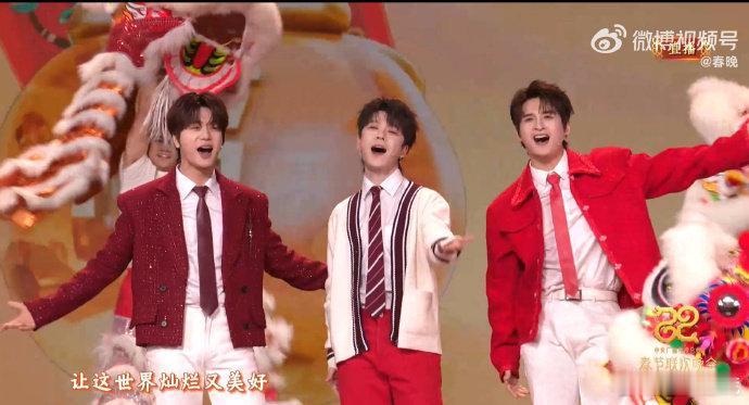 陆虎走的每一步都算数  从《雪落下的声音》到《登高》，陆虎的音乐旅程每一步都掷地
