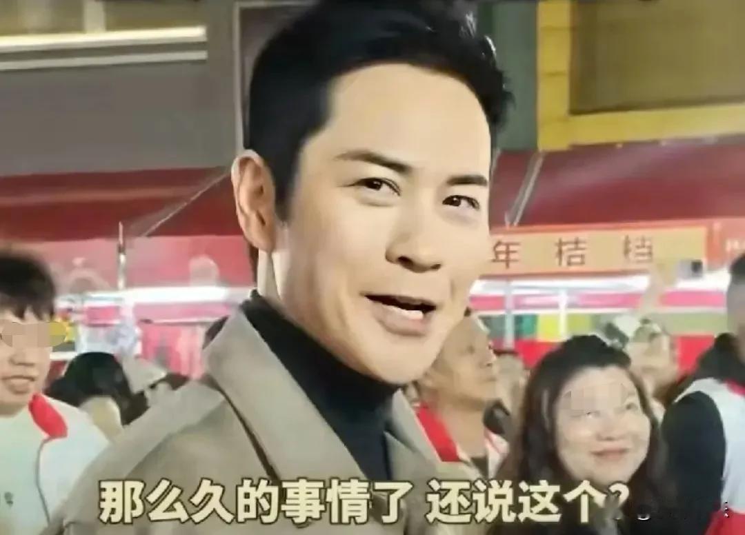 说起这事儿，昨儿刷到郑嘉颖逛广州花市，人群里冷不丁一句“还记得大明湖畔的若曦吗”