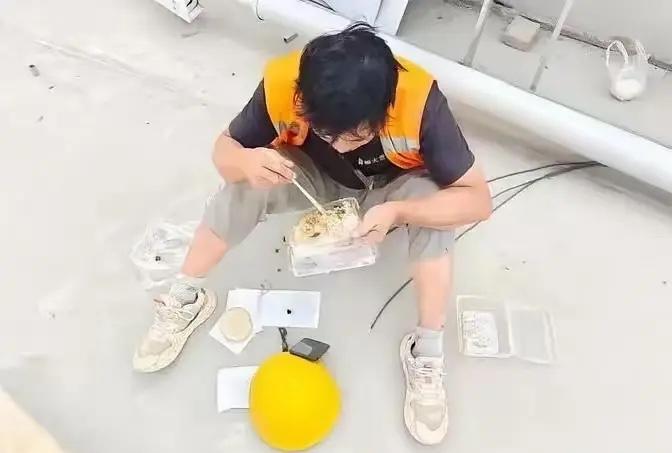 “要有命花的才是钱！”一四川男子，在以色列工地打工，月薪近40000元，而且是一