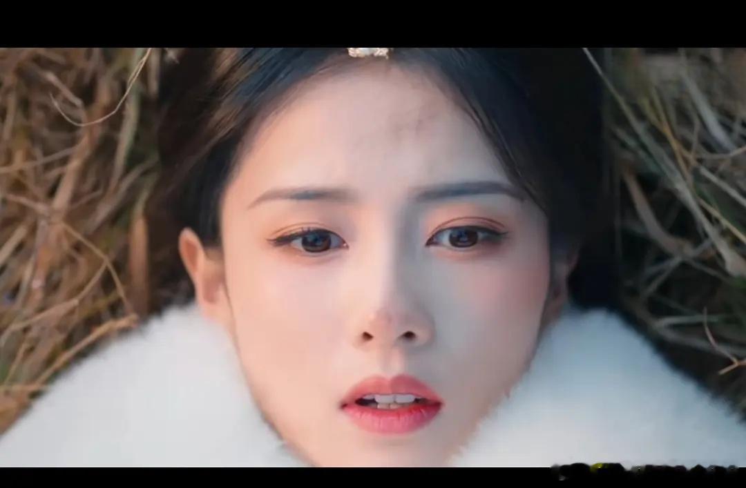 看长月的时候感觉到的白鹿自己眉毛眼睛长得太好看了~ ​​​