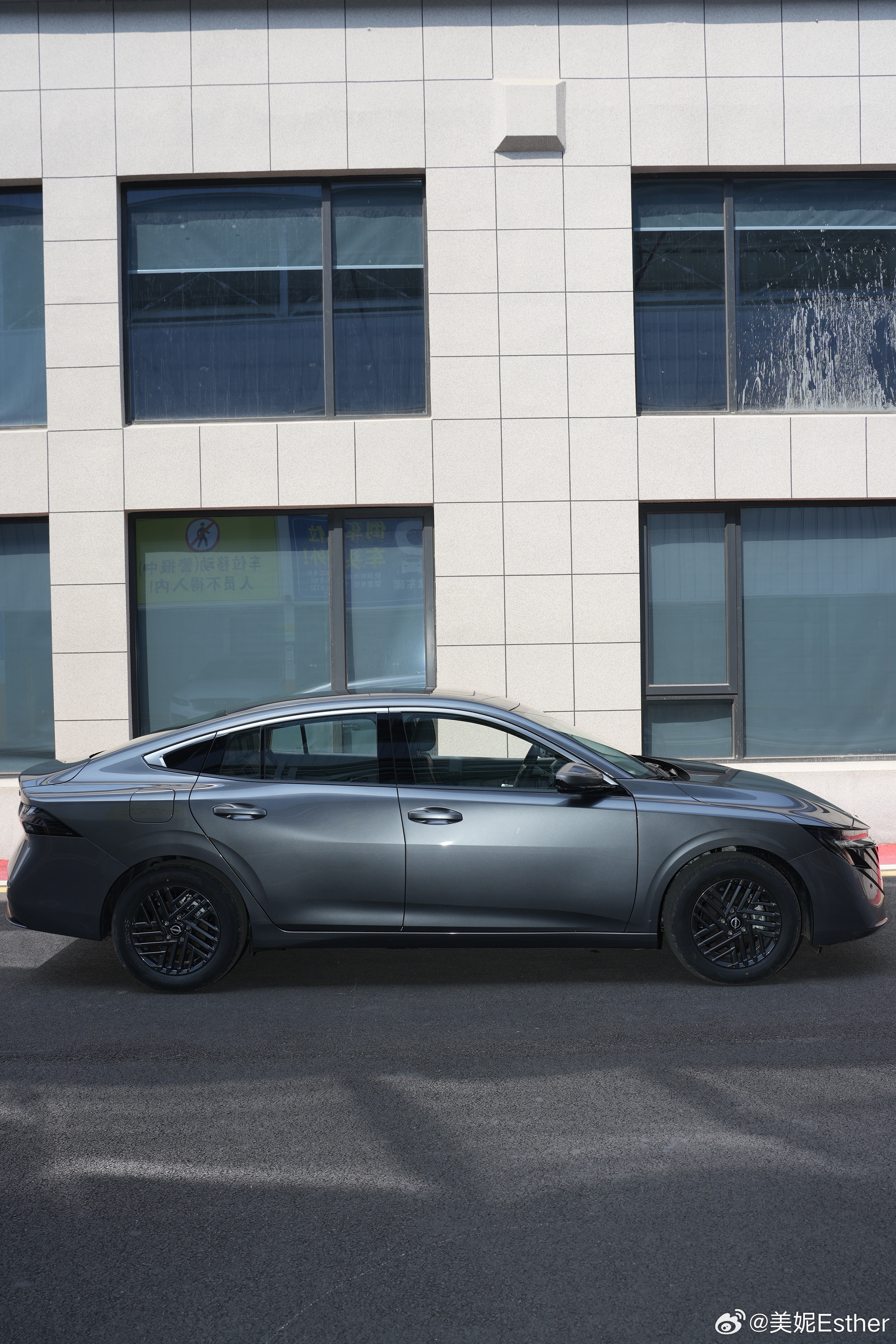 周末随手拍 | 10万级代步车竟然拍出了大片？周末陪闺蜜看车，结果自己差点刷了卡