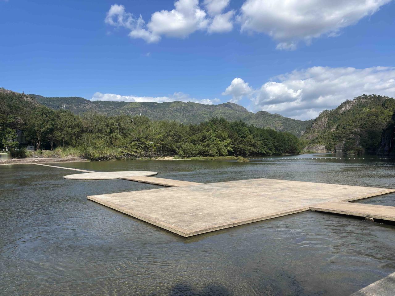 马斯克预言说 5 年内所有人都要做好彻底失业的准备？

马斯克在2026年1月初