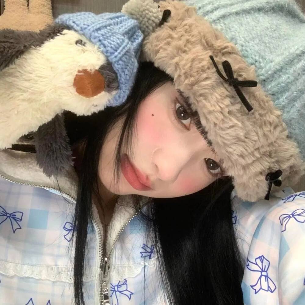 要自律 清醒 理智 努力 为值得的人付出要有自知之明 要保持微笑等着那个满眼都是