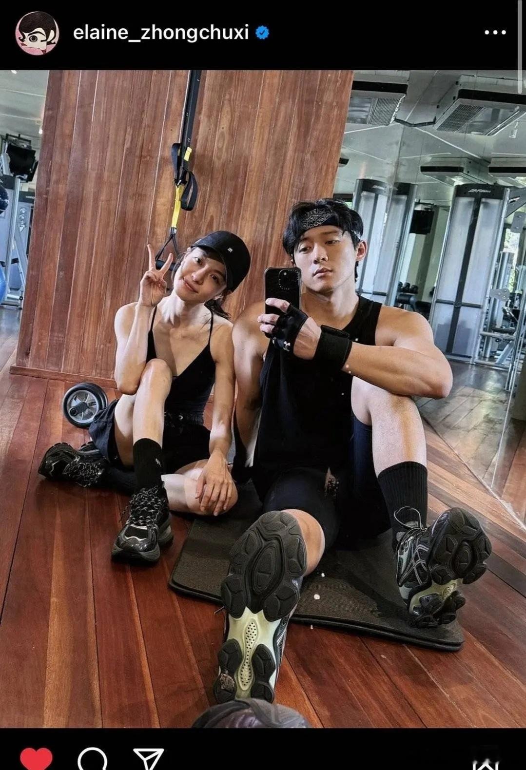 钟姐，侯雯元有什么特别的地方吗？为什么你唯独官宣了他。 #钟楚曦侯雯元情人节官宣