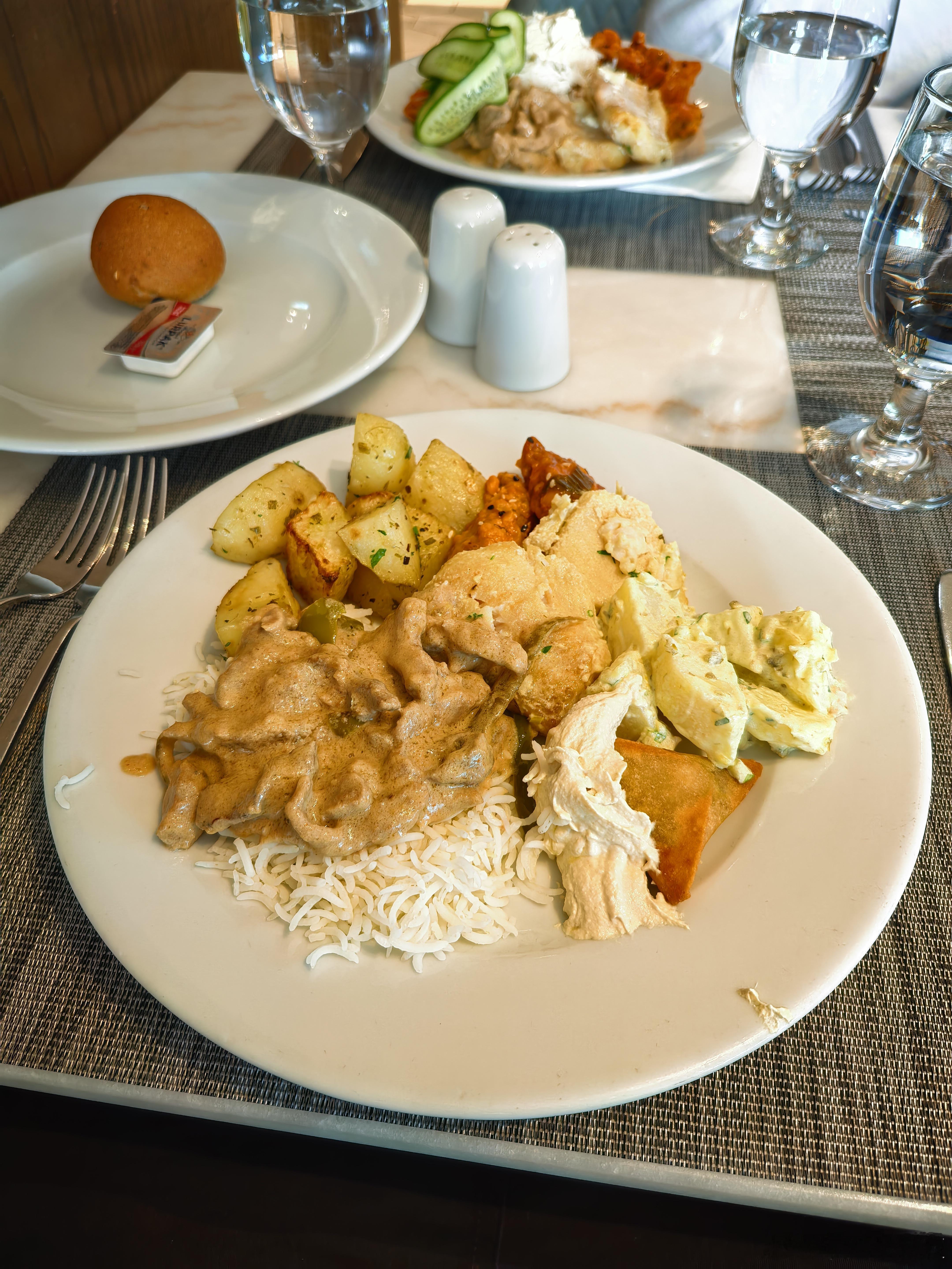 落地后第一顿：我简称七八烂瞎吃 