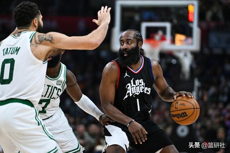 西部格局渐渐明朗，东部混战到底

西部:雷霆、马刺和湖人稳居西部第一第二和第三，