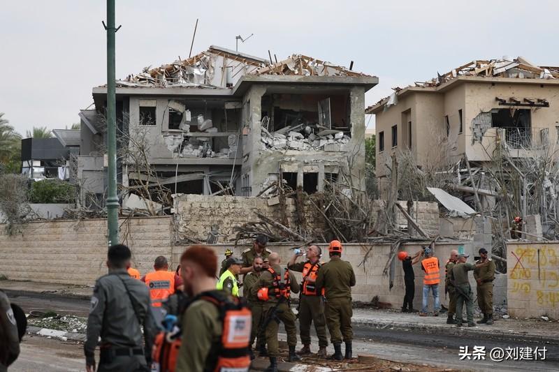 伊朗导弹碎片击中美驻以色列领事官邸 当地时间3月15日，路透社援引以色列媒体消息