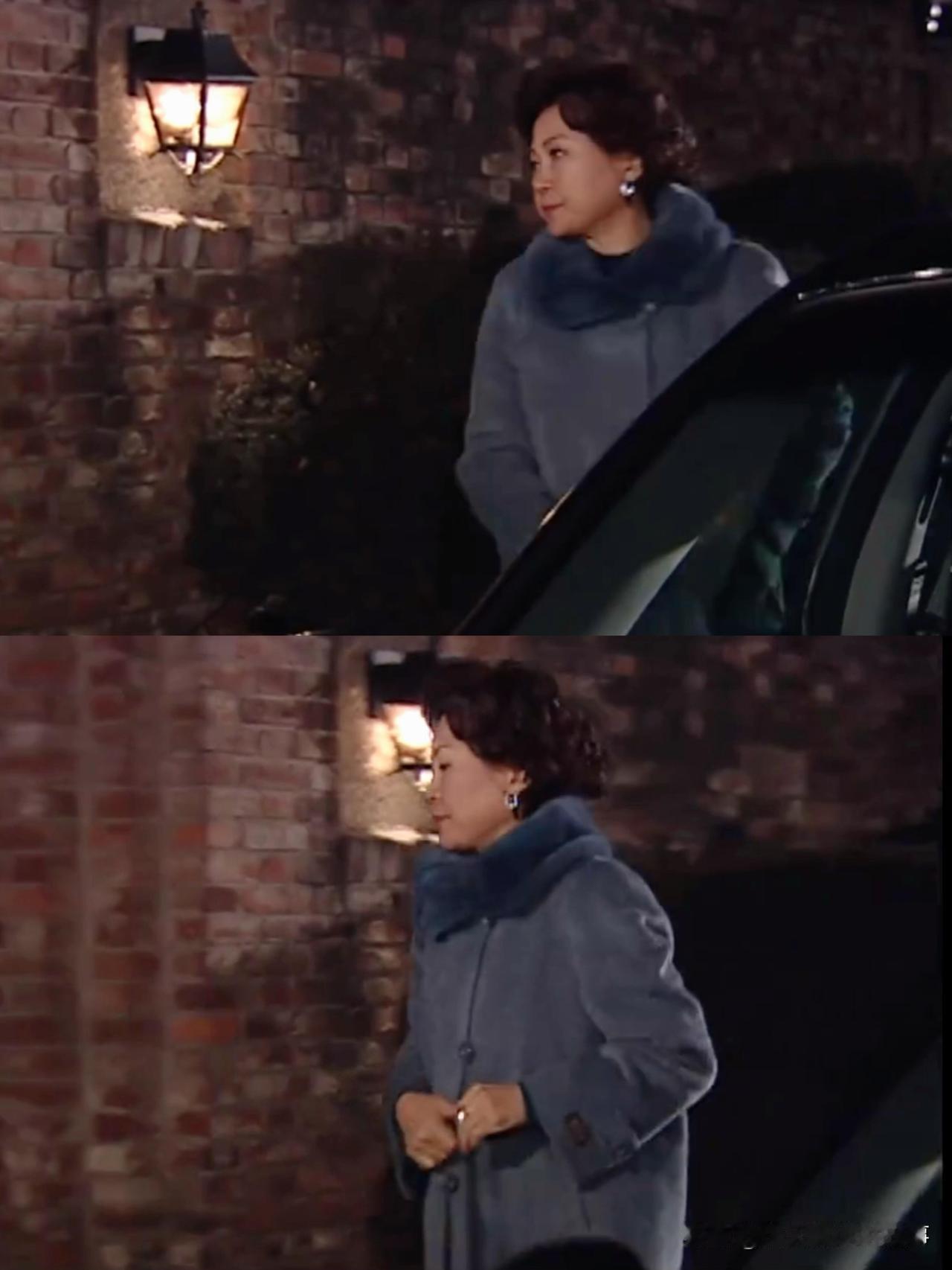 重温《人鱼小姐》才发现，这部剧简直是毛领大衣的时尚盛宴！不管是毛领大衣还是毛领毛