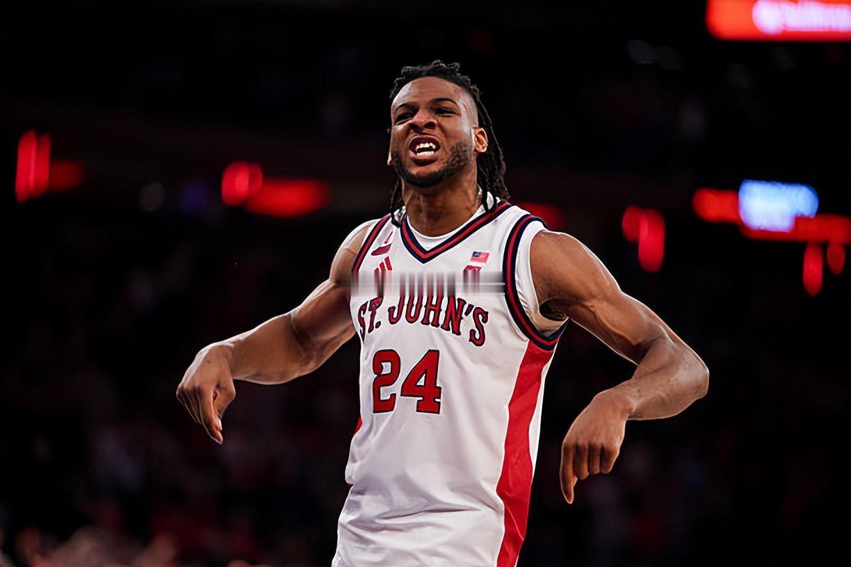 在今年的NBA选秀大会中，手握首轮第23号签的亚特兰大老鹰选择了来自圣约翰大学的