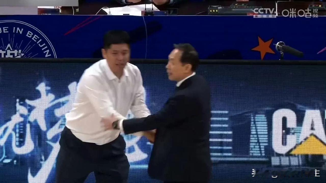 许利民是不是以为张宁肯定会罚中第二球
所以不上周琦保护篮板
借口只能找到这里了[
