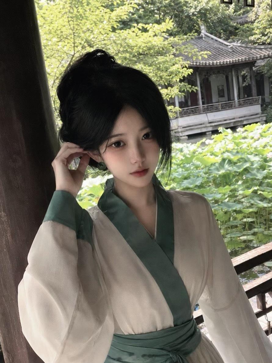 卫凌瑛 