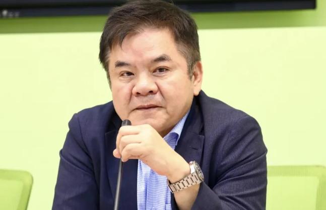 针对国民党主席郑丽文强调两岸同属一中，民进党团干事长庄瑞雄在6月8日叫嚣，“台湾