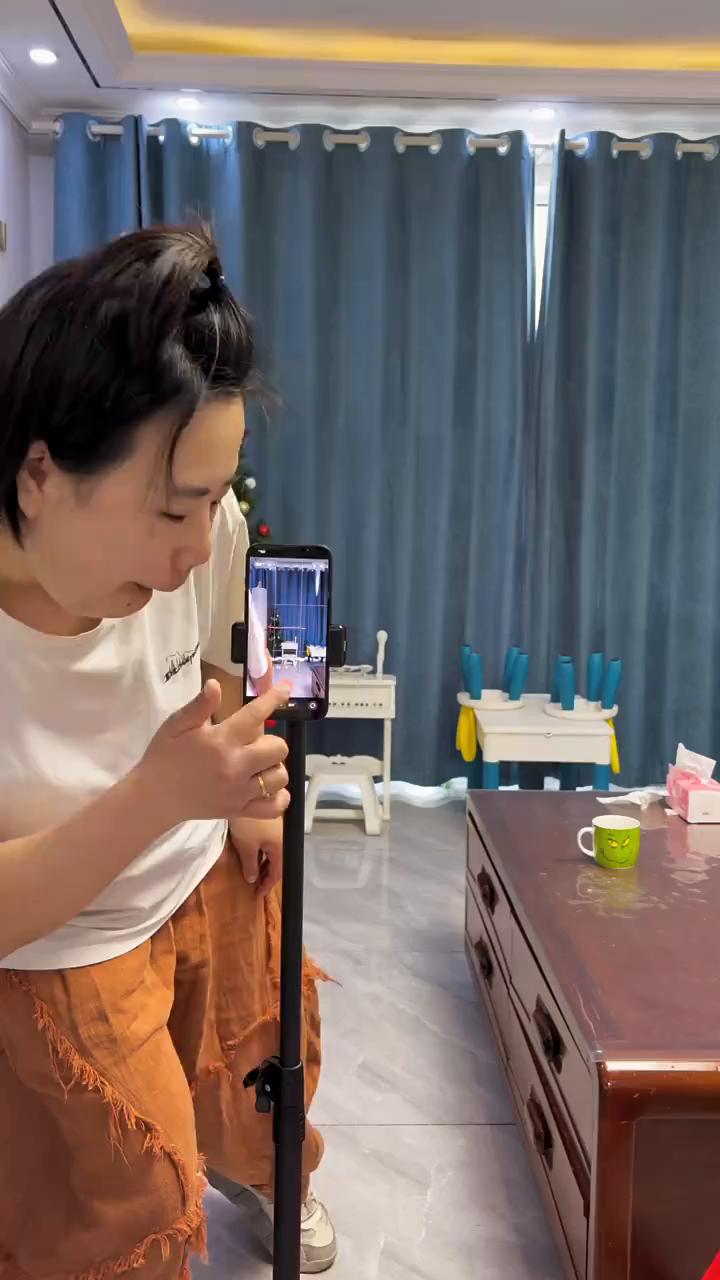 呀呀，哈哈哈，哈哈哈，哈哈。