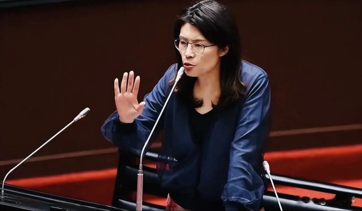 郑丽文重申一个中国原则有何深意郑丽文公开重申一个中国原则，核心就是明确台湾不是独