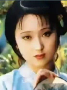 同姓同“颜”引误解？陈晓旭与陈佩斯的亲属谜团大拆解
 因同姓陈、眉眼间藏着几分撞