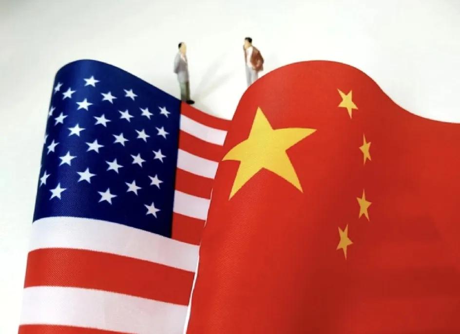 中美经贸高级会谈达成了重要共识，取得了实质性进展。
听到这样的消息，我并未感到兴