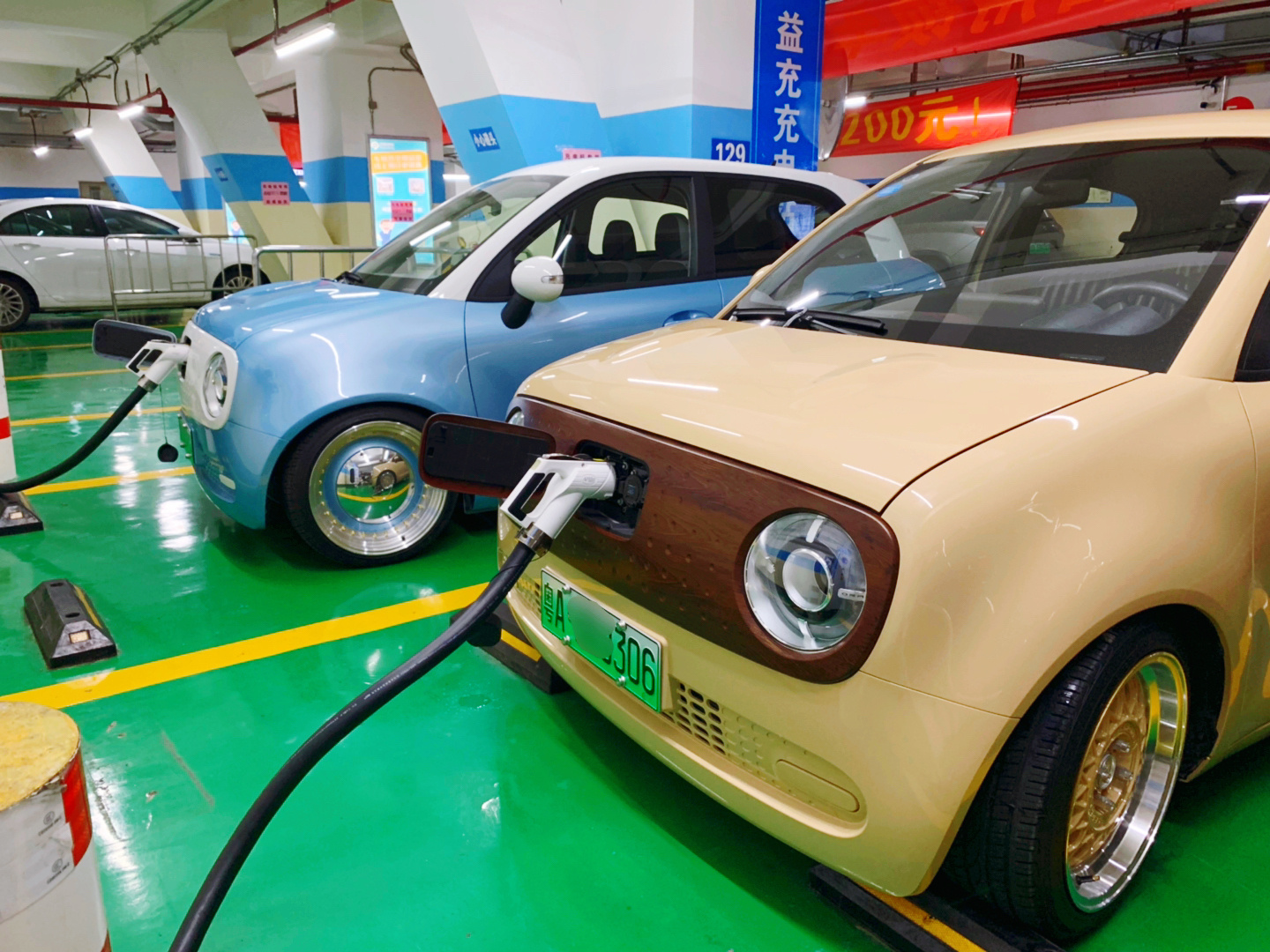 增程车纯电续航突破400公里我记得买的第一台电车，续航才350公里……按这个发展