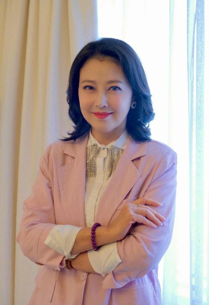 香港著名女星周海媚于11日离世，让大批粉丝伤心。周海媚是香港TVB电视台80到9