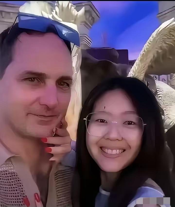 网上总有人说女留学生出国就放纵自己，什么乱交、流产、堕胎、性病都有，还说根源是人