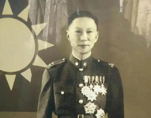 1993年，97岁的薛岳被带上法庭接受审判，法官提问之后，他沉默了很久，却始终没