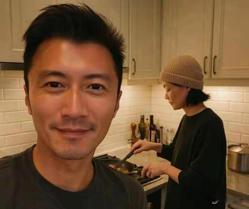 普通人的情感是很无聊的，但王菲谢霆锋张柏芝的其实也是无聊的，总的来说也就那点破事