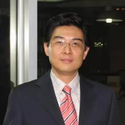 [微风]1976 年，毛主席病逝后，北京一中学生哭着跑到班主任办公室：“老师，我