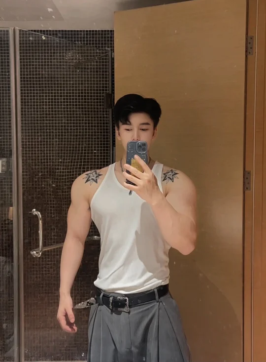 丈夫的容颜，妻子的荣耀