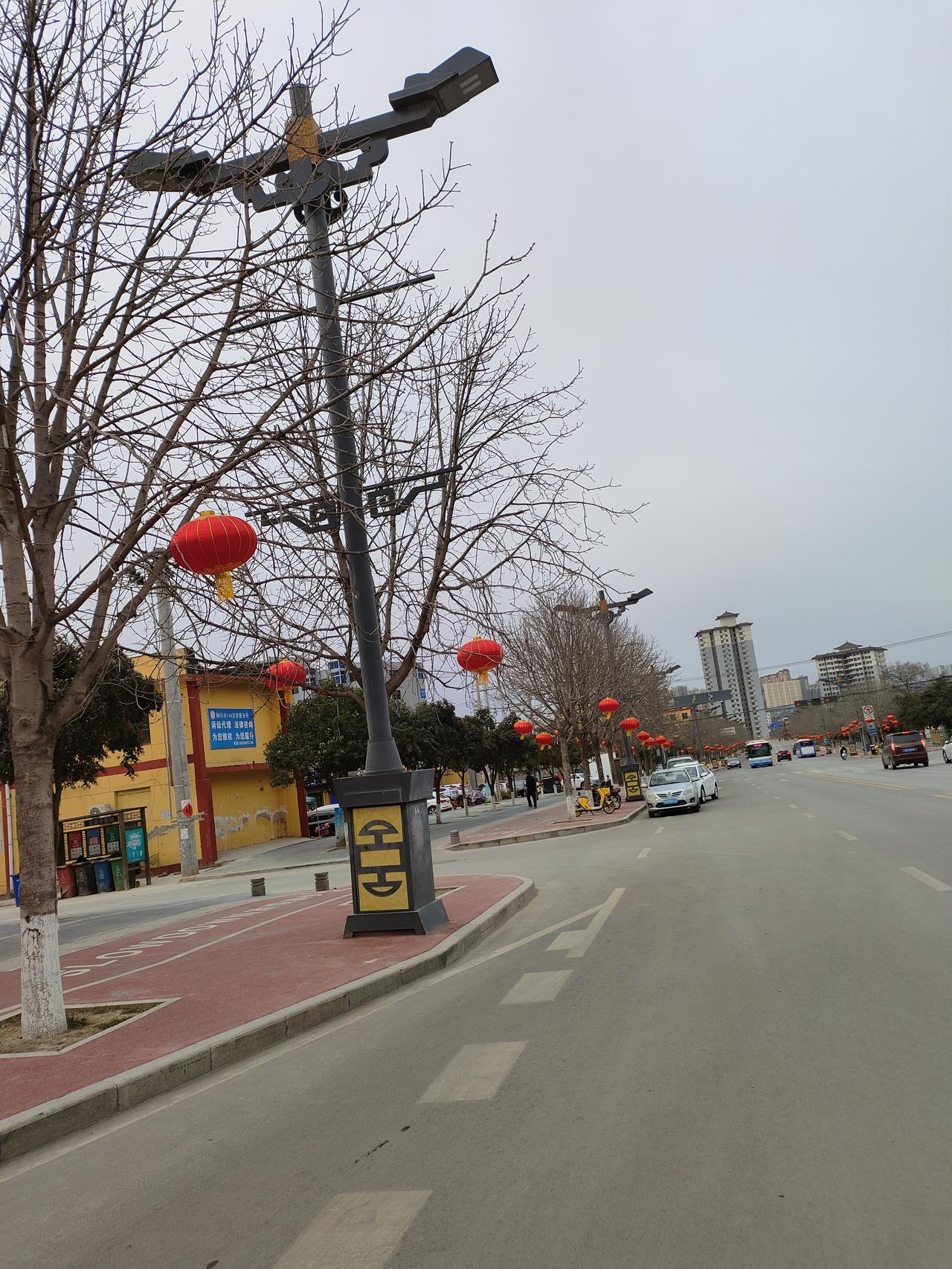 晚景从容，三分清醒就好
 
人到了一定年纪，渐渐就会明白，最好的晚年，从不是拼命