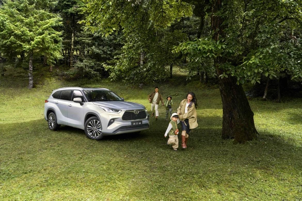 听我一句劝，2026买车这样选：

1，要面子：选奔驰、宝马
2，要颜值：选小米