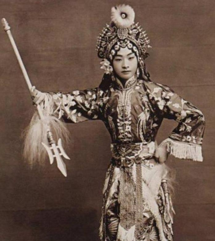 论开国元帅与民国名旦的友谊有多深刻，这是我无意中发现的一个小故事！

1949年