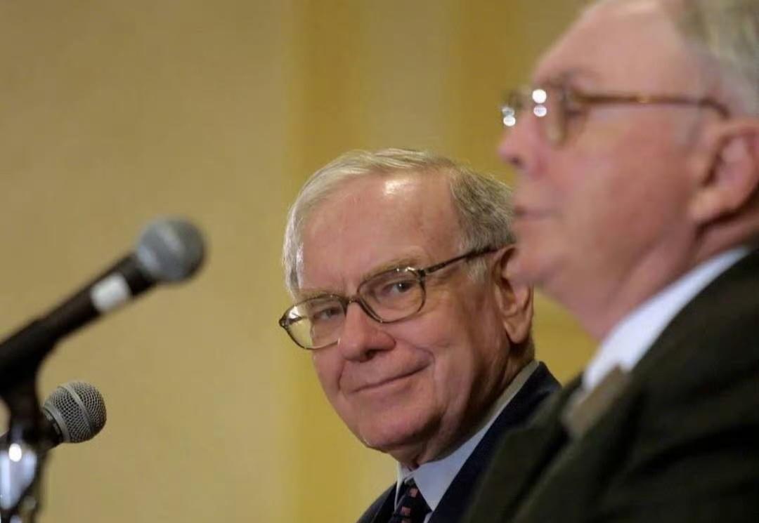 别再瞎忙活了！

股神巴菲特早就把人生看透了，说一辈子做好这5件事，就够了。
