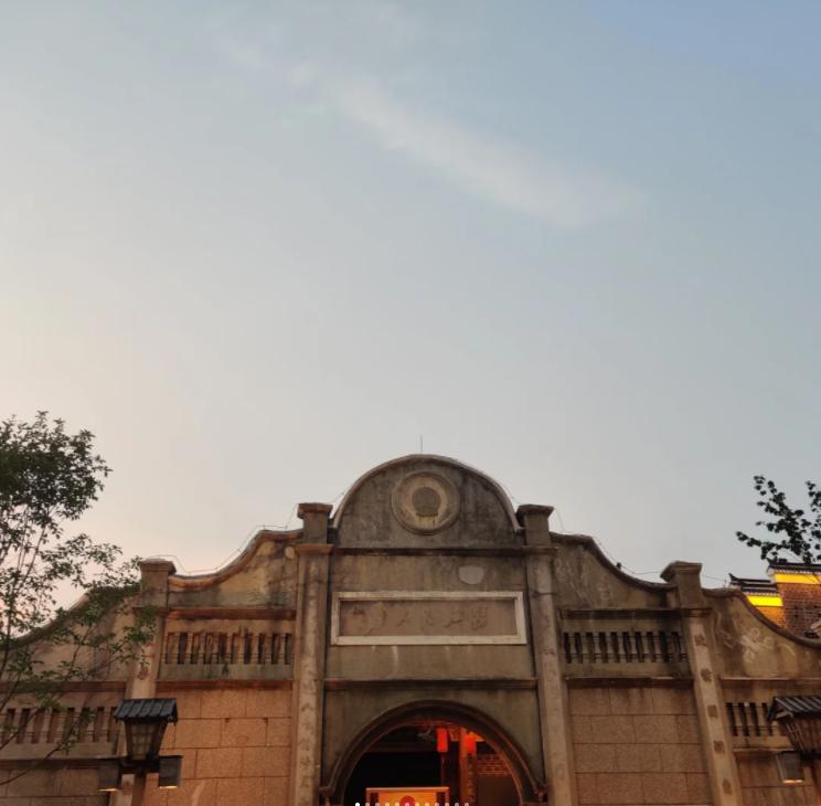 精致女人穿搭避雷指南
亲爱的朋友们大家好，我是海林小百科，今天我们来看看。真正见