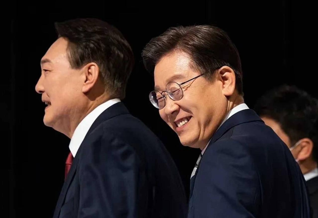 杀人还要诛心！李在明的刀子上都带钩啊，这是一点活路都不给尹锡悦留了 
 
7月2