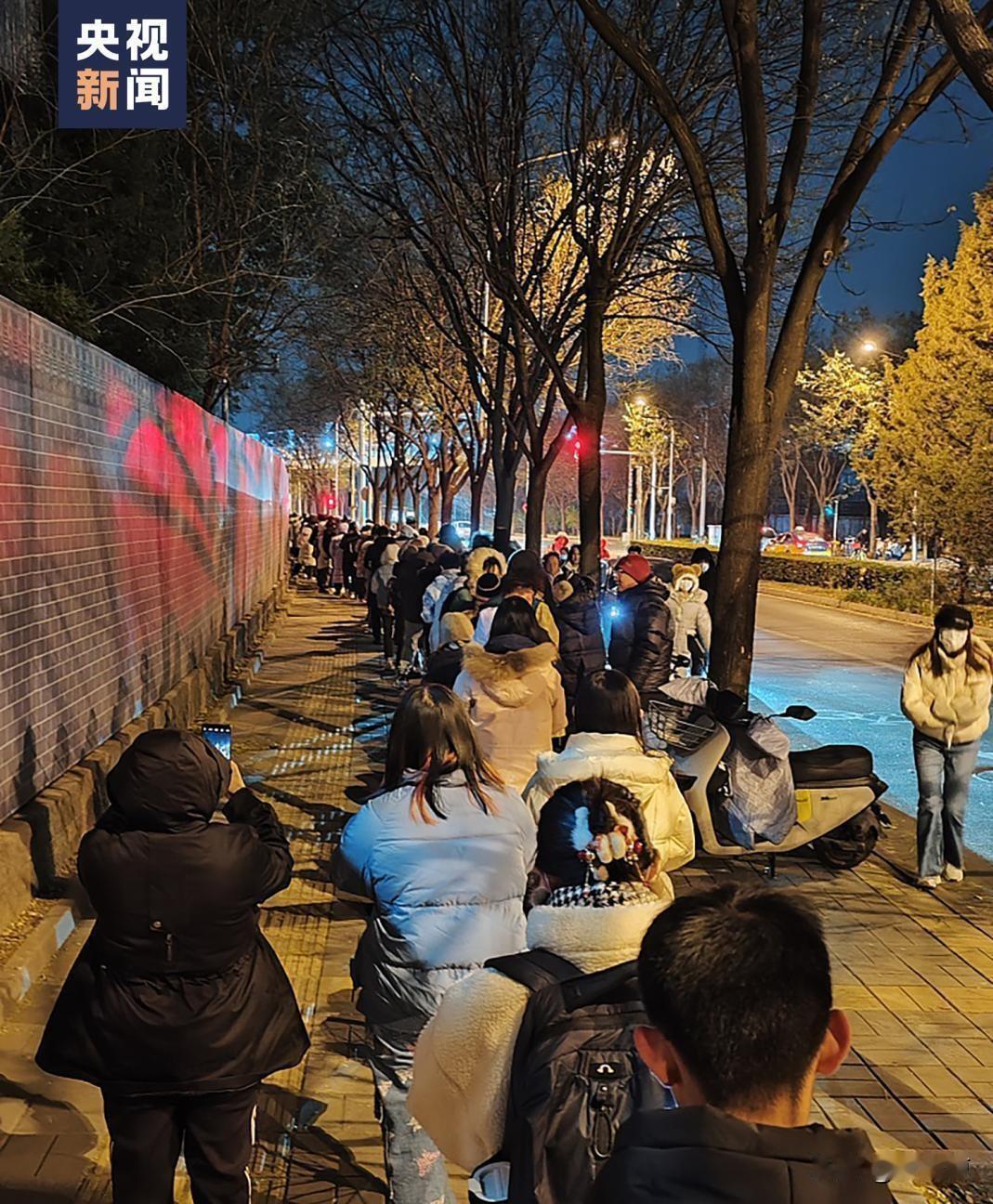 清北人大爆火网红“鹅腿阿姨”，以鸭腿冒充鹅腿售卖

2026年6月，曾在北京清华