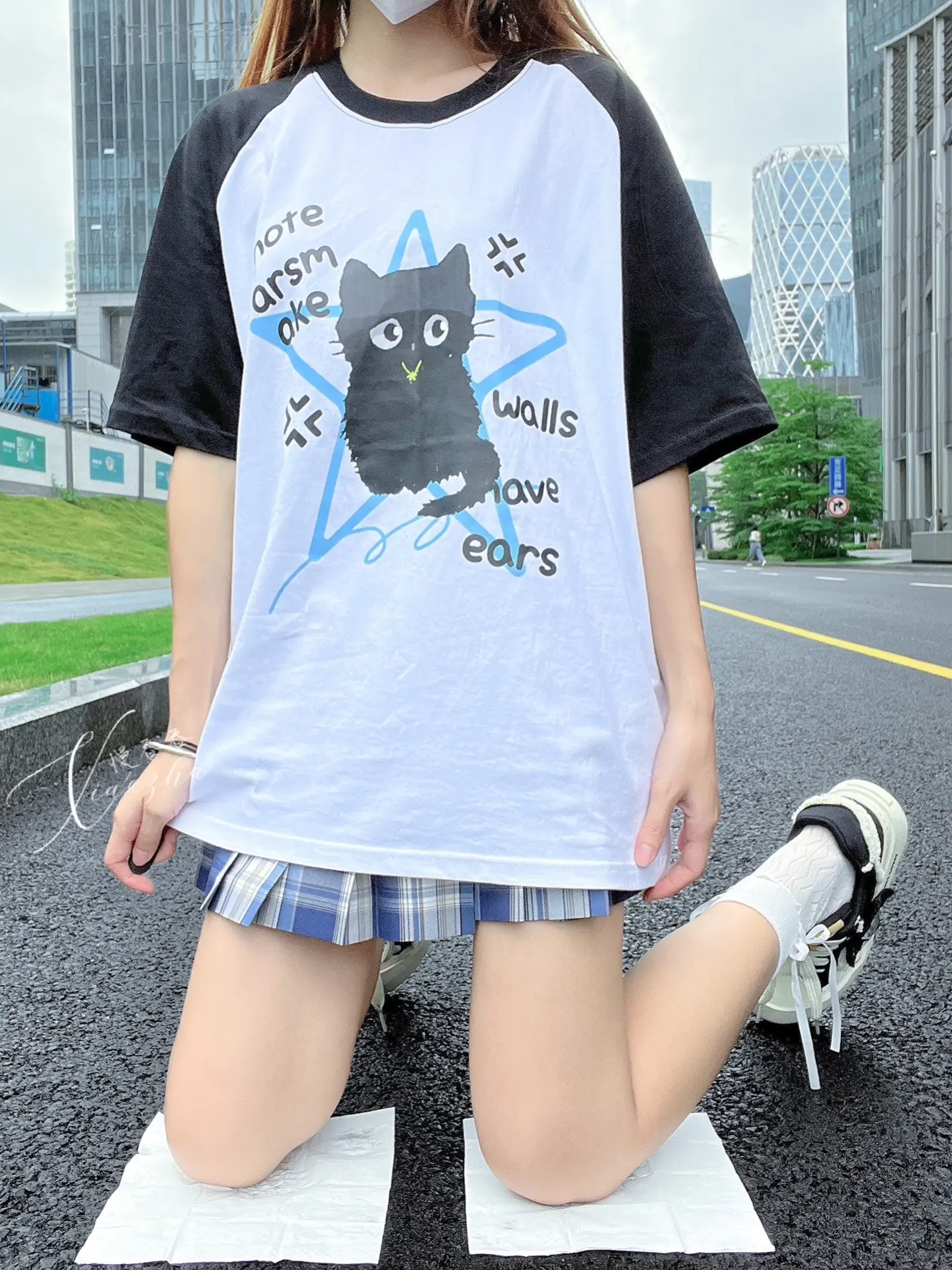 莎啷嘿哟 |