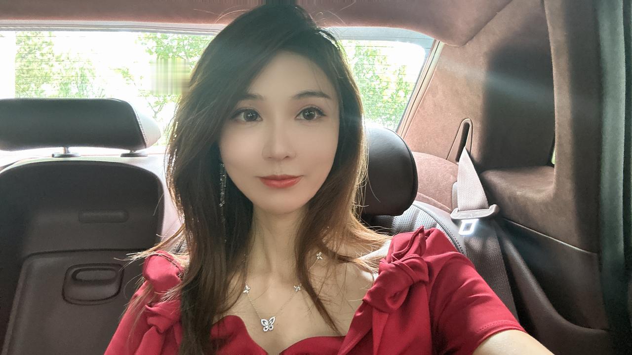 今天是一个模仿洋娃娃的宝子 ​​​【来自懂车帝车友圈】