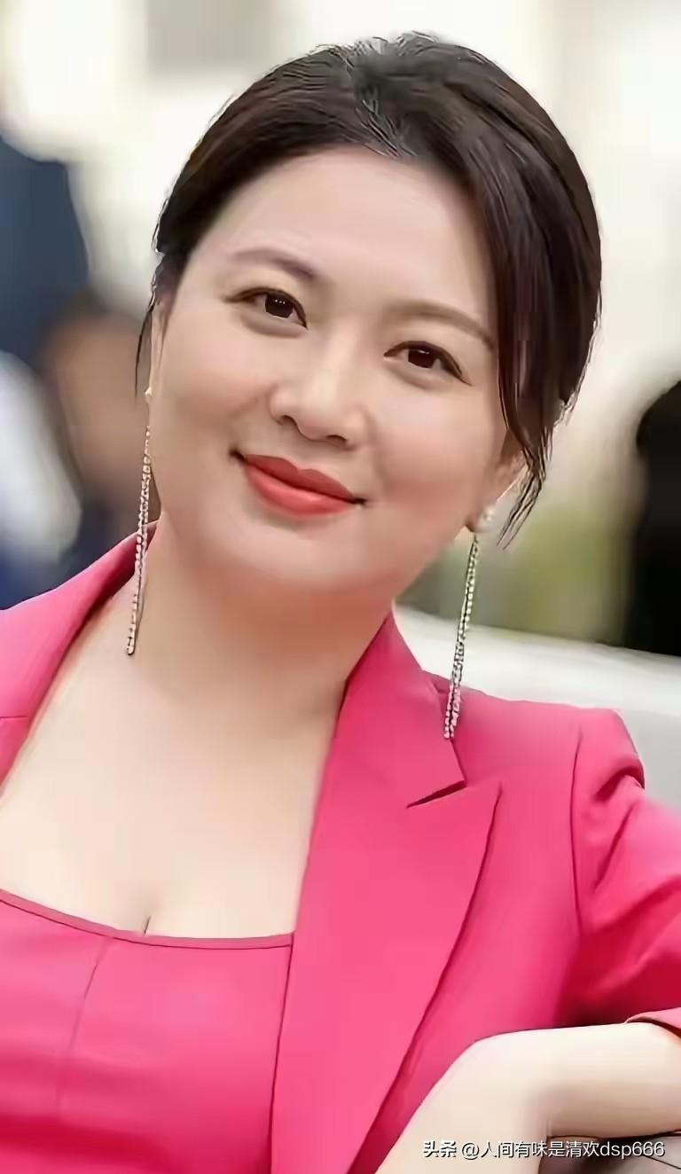 人老了才明白，健康+陪伴+子女孝顺，这三样确实是晚年幸福的黄金组合
 
年轻时总