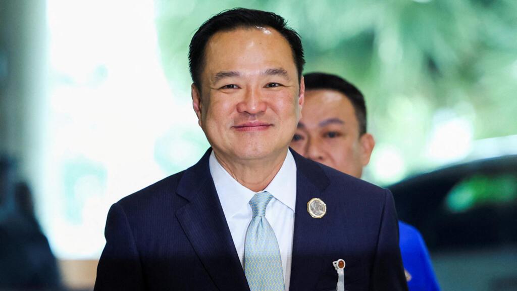 泰国总理对不法外国人放狠话：“要死就回自己家去死”
泰国总理阿努廷9月17日在内