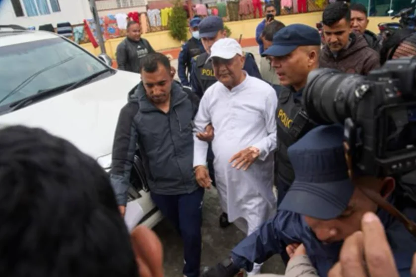 尼泊尔新总理铁腕出击，逮捕前总理和前内政