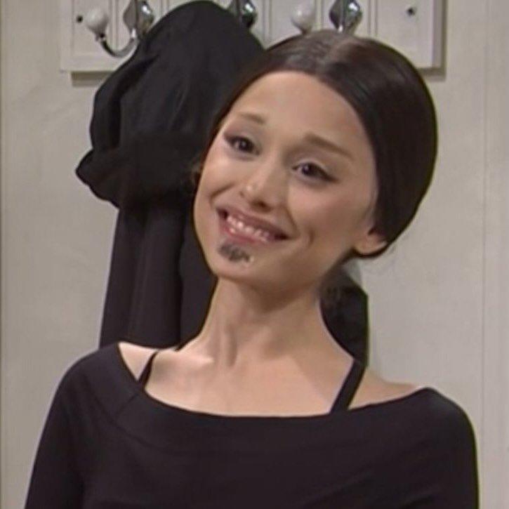 2025年12月，国际流行天后阿丽亚娜·格兰德（Ariana Grande）悄然