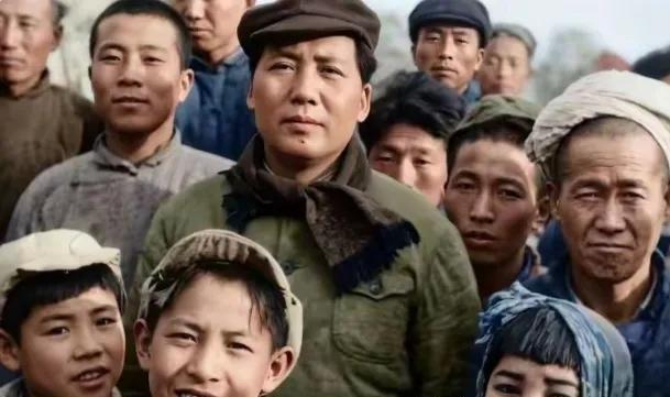 全心全意为人民服务，老人家永远和群众站在一起[祈祷]