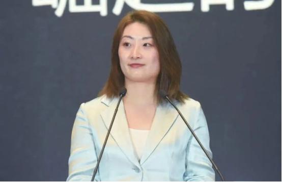 万万没有想到，娃哈哈的新任总经理许思敏竟然是1994年出生的，才年仅31岁。
