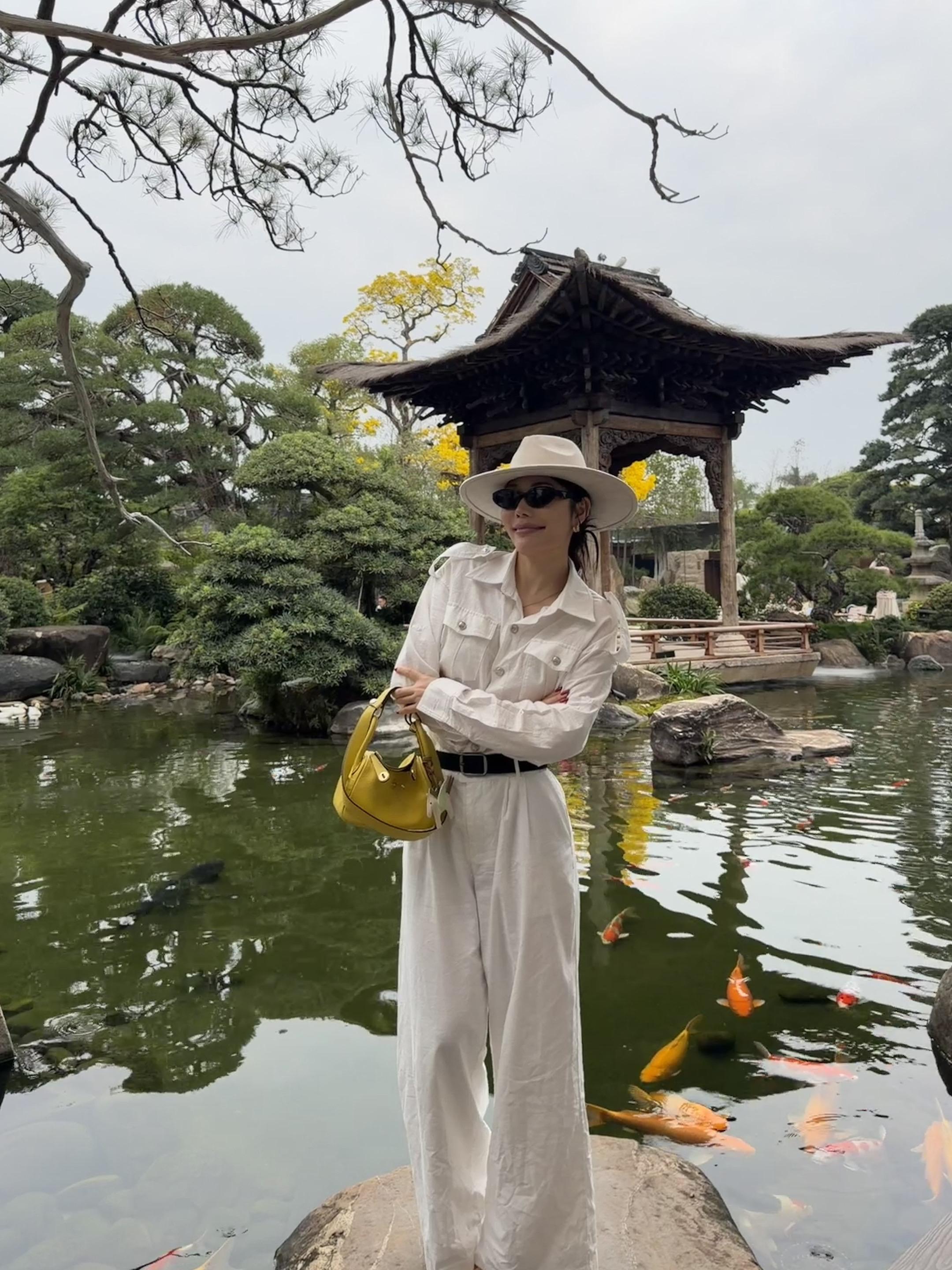 有位大师说过 要像水一样平静