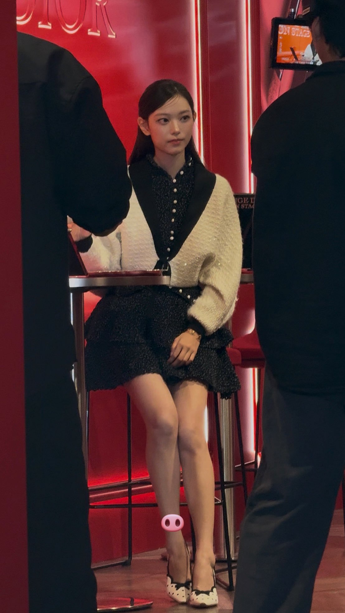 Haerin[超话] 260907坐在这里笑咪咪©️chocom0717 ​​​